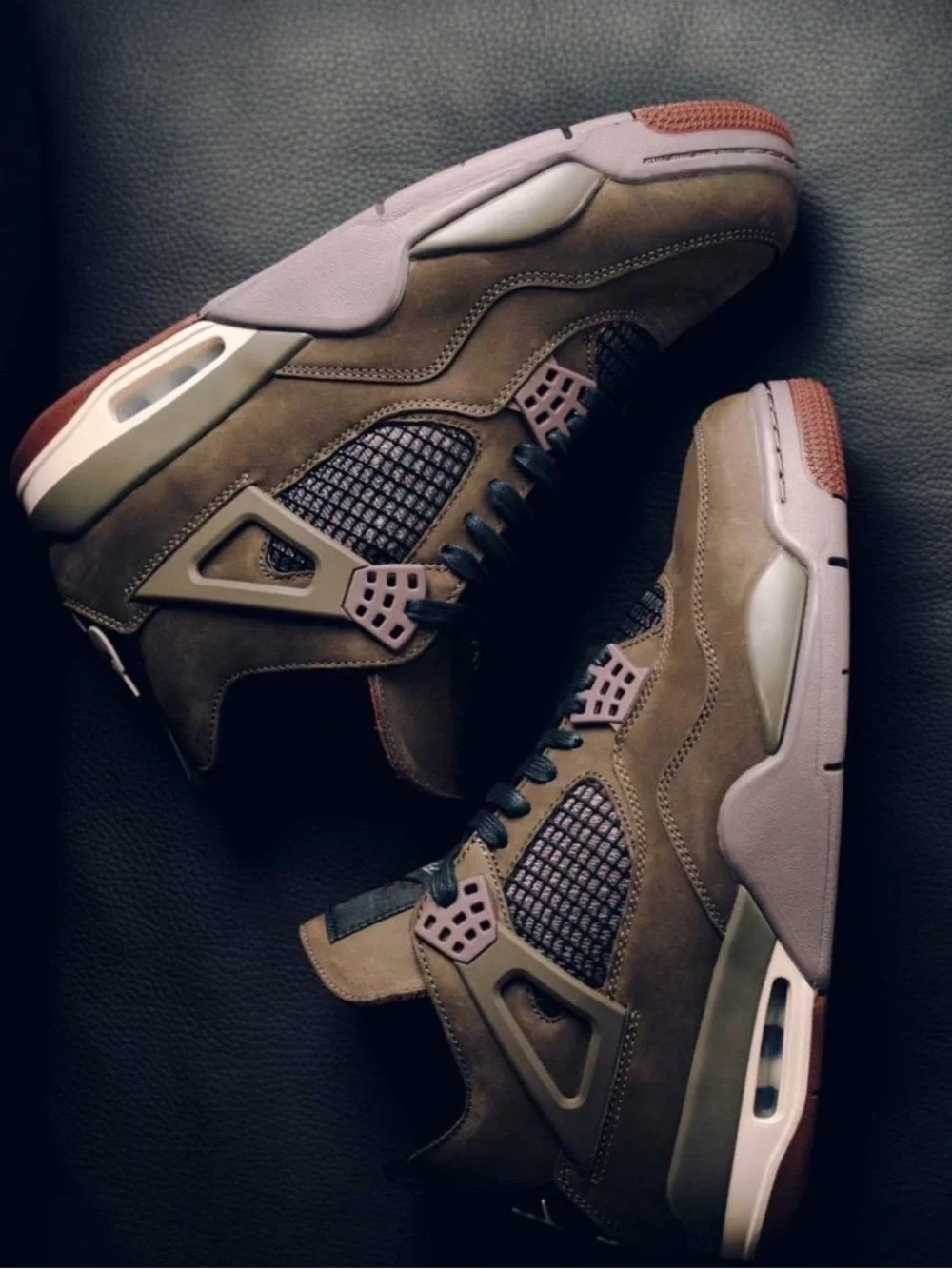 Air Jordan 4 Retro OG x A Ma Maniére